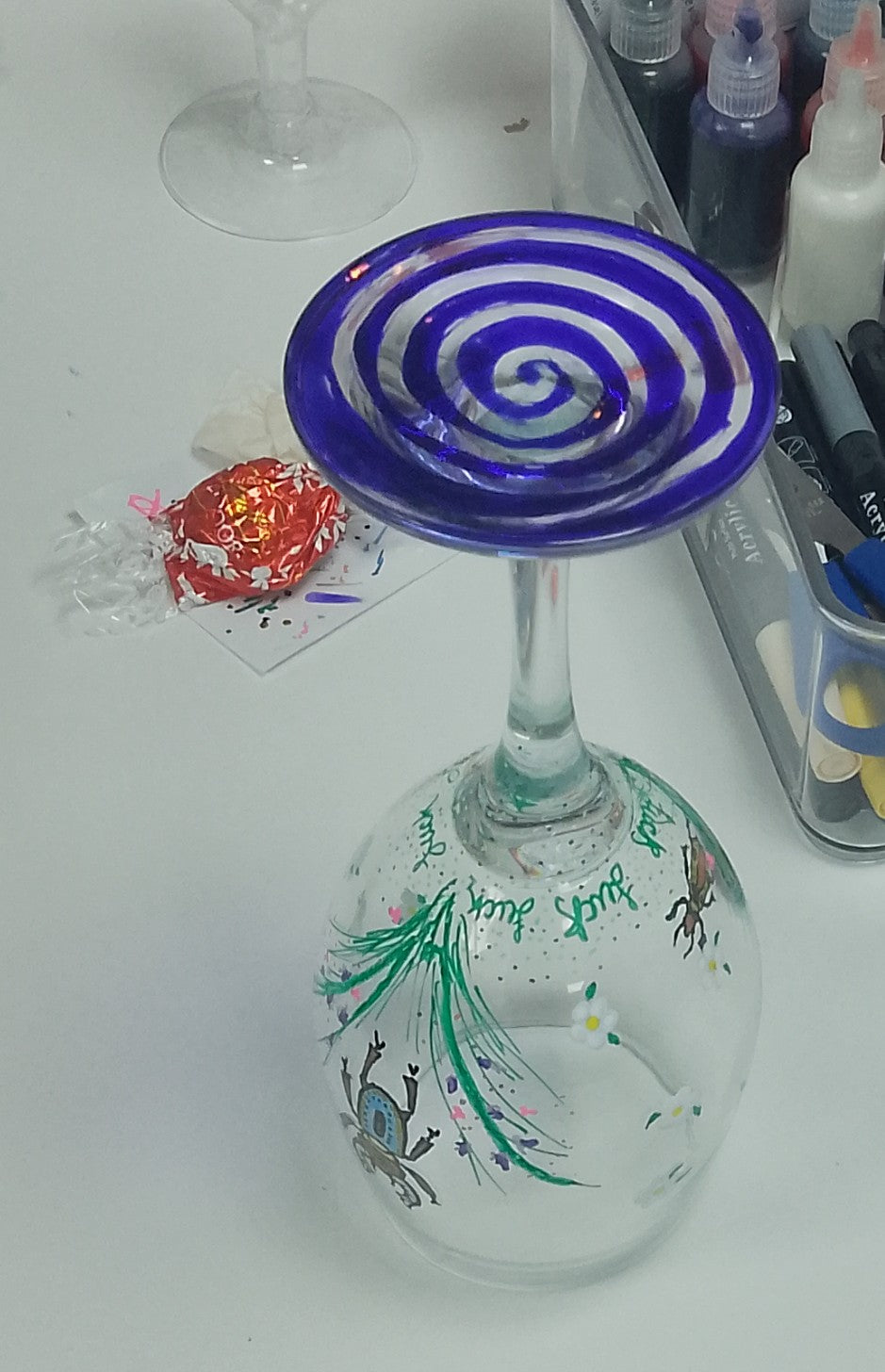 WINE GLASS PAINTING - BYOB SIP PAINT AND PIZZA