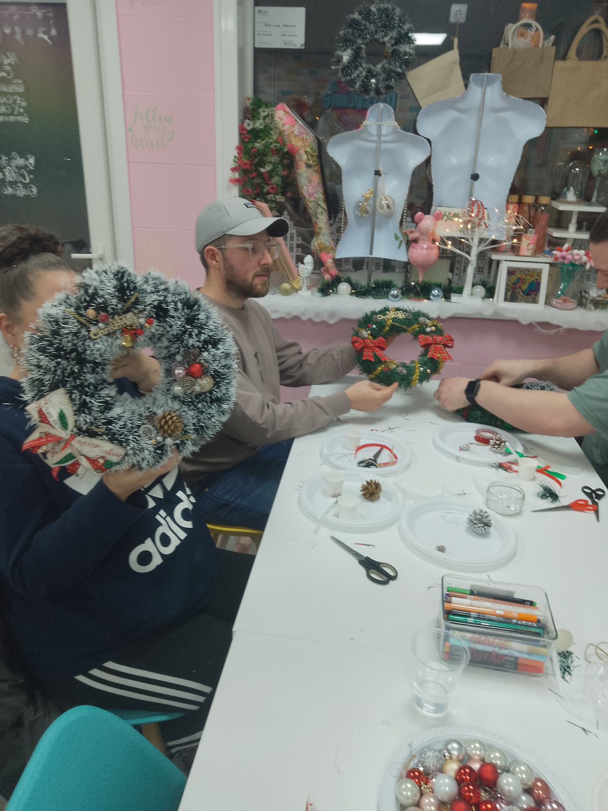 COCOA & CRAFT A MINI CHRISTMAS WONDERLAND