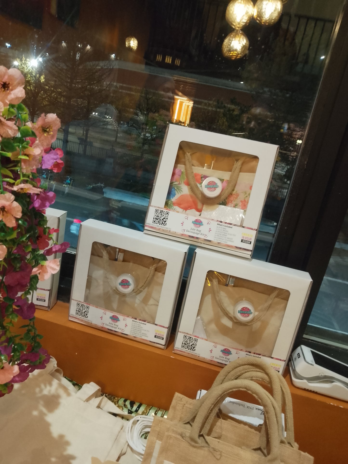 DECOUPAGE KIT - MEDIUM JUTE BAG