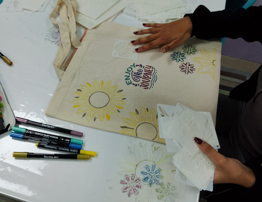 Tote Bag Design Painting and Decoupage Workshop SATURDAY  12 / 19 / 26 April