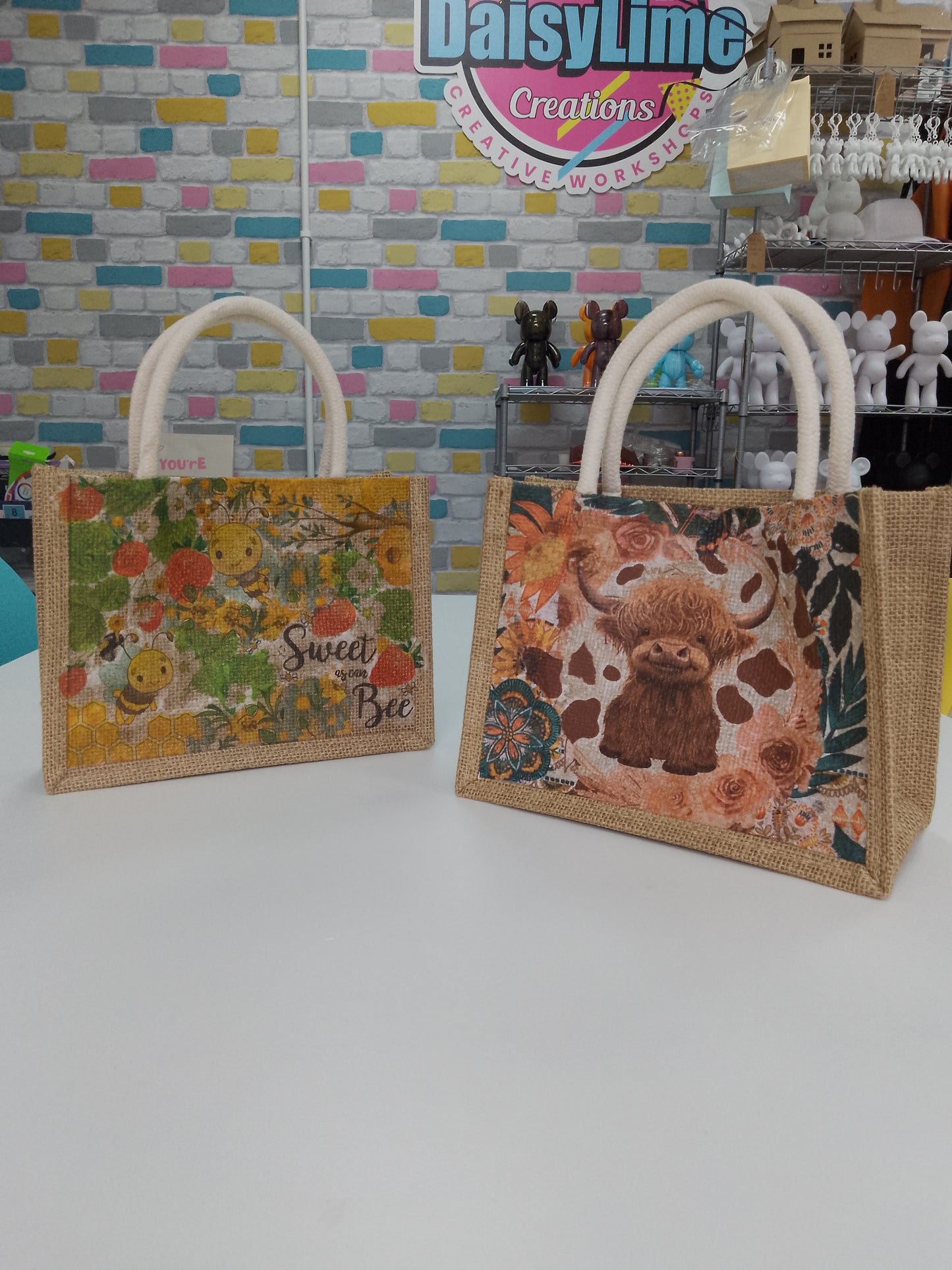 DECOUPAGE KIT - MINI JUTE BAG HIGHLAND COW