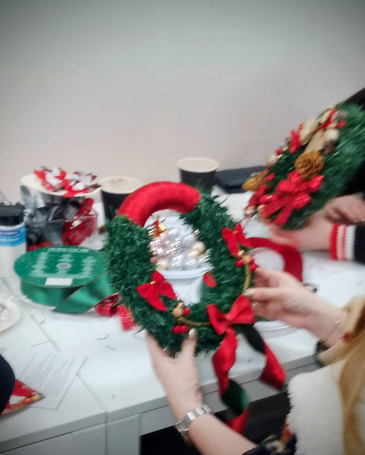 COCOA & CRAFT A MINI CHRISTMAS WONDERLAND